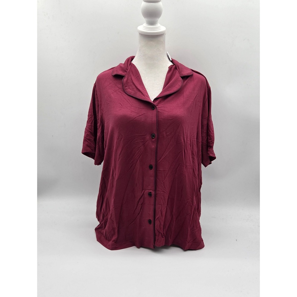 Old Navy Burgundy Button Front Collared Shirt Size S Rayon Blend 101-675